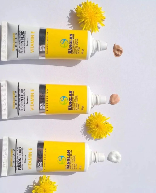 ضد آفتاب فیوژن فلویید بی رنگ فاقد چربی هانگلن SPF45 حجم 45 گرم